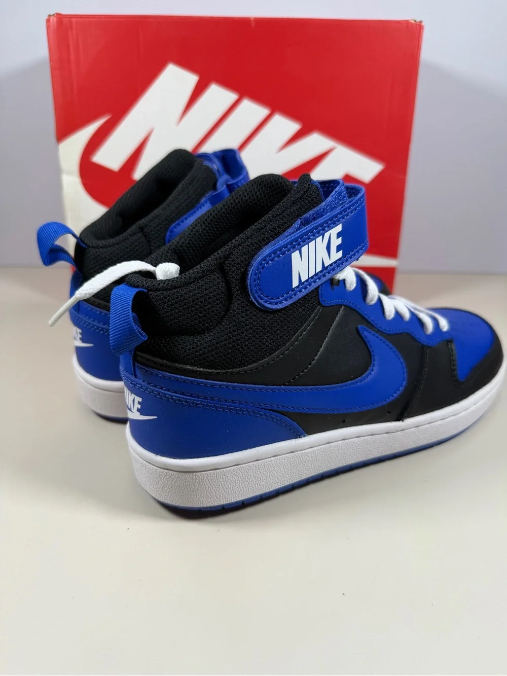 Nike youth high