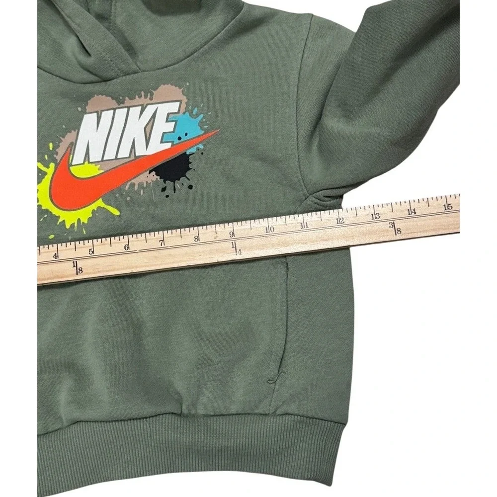 Nike hoodie versatile
