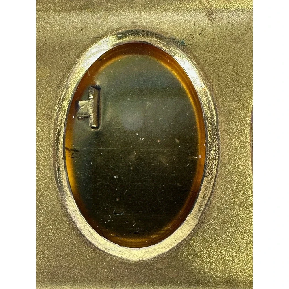 The Unbranded Brand antique victorian