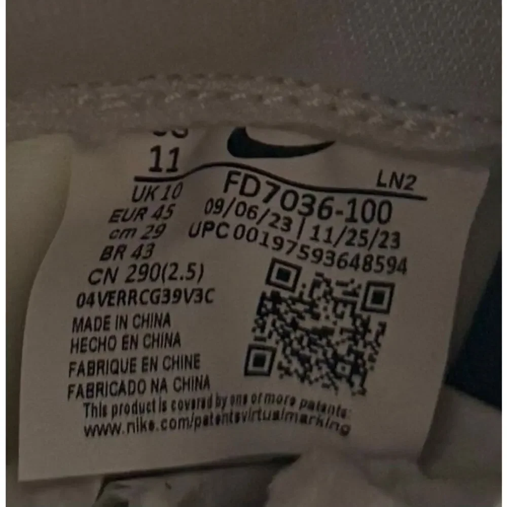 Nike mens alpha