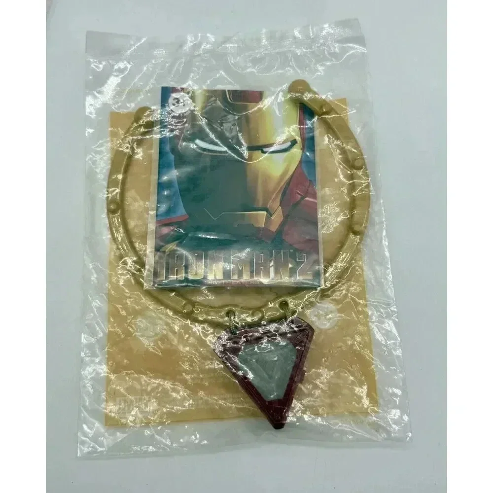 Iron Man 2 Arc Reactor Necklace Burger King‎ Kid's Toy 2010 New Factory Sealed