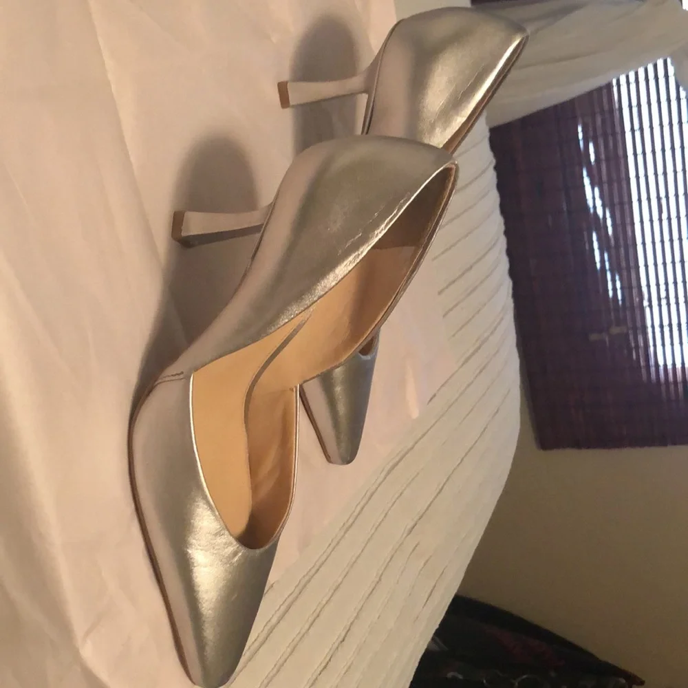 Vince Camuto vince camuto