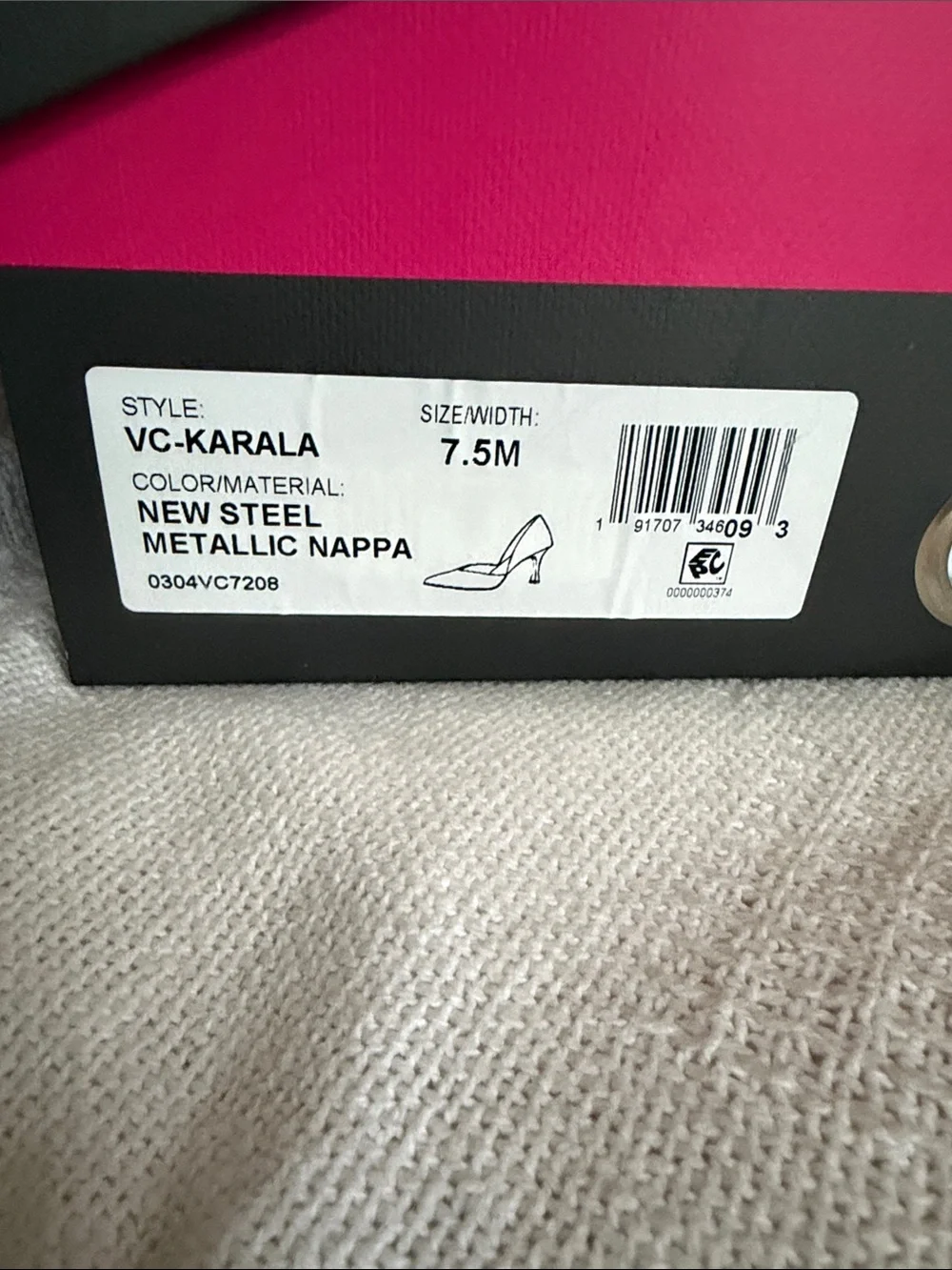 Vince Camuto vince camuto