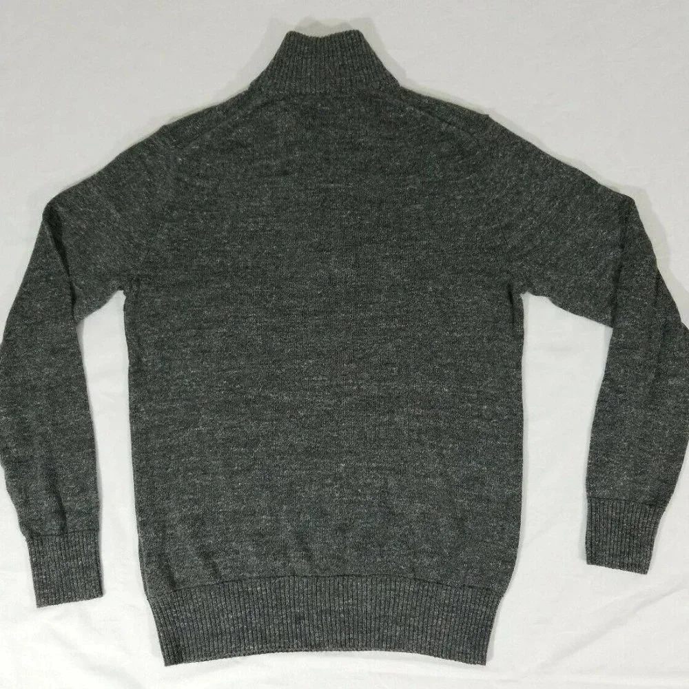GAP sweater mock
