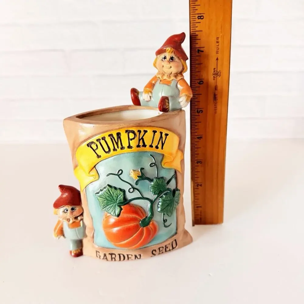 Vintage pumpkin garden