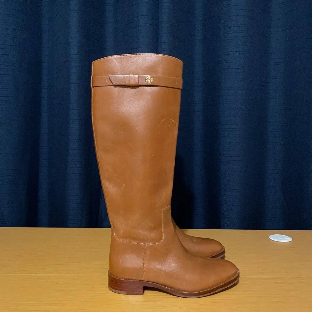 Tory Burch highlights cognac