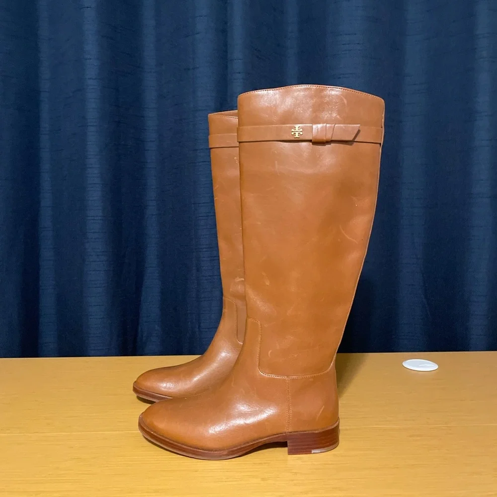 Tory Burch highlights cognac