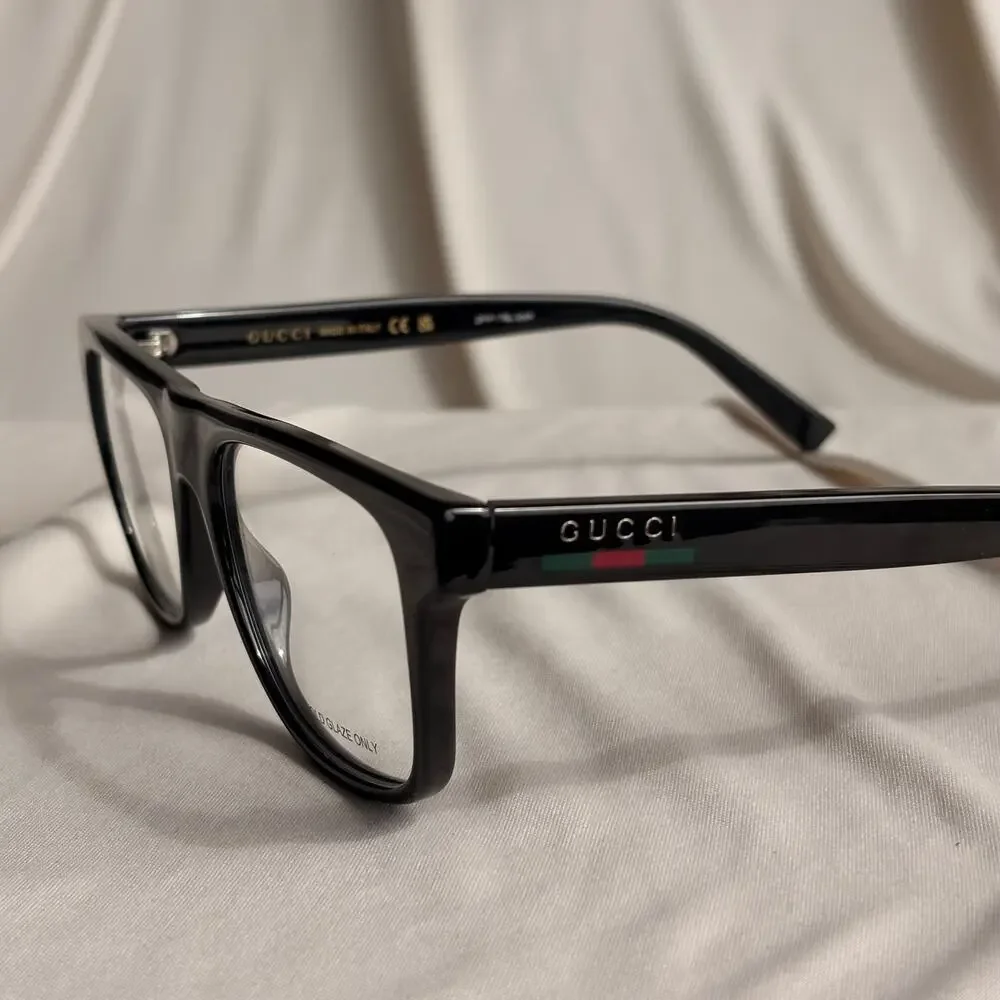 Gucci black square