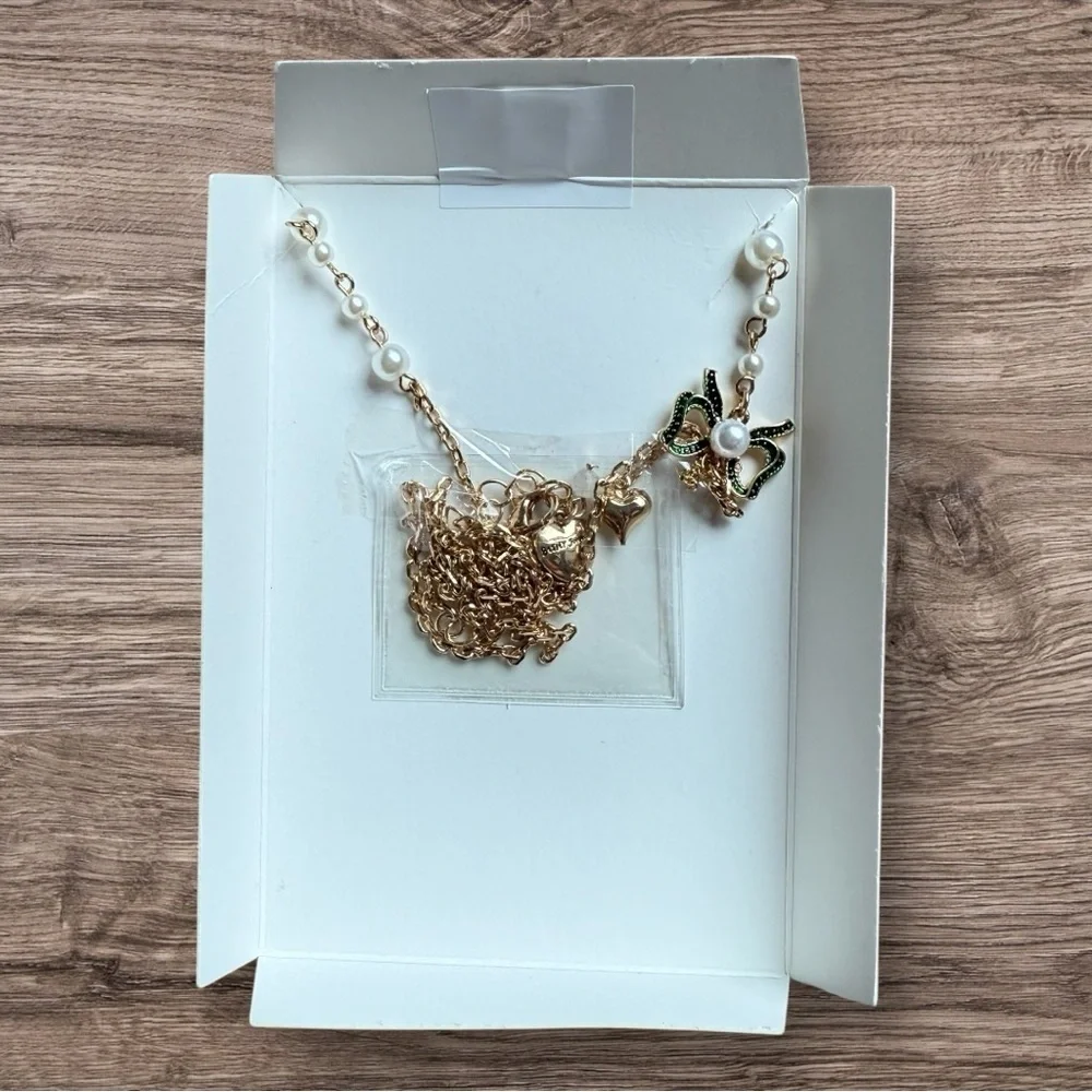 Betsey Johnson delicate link