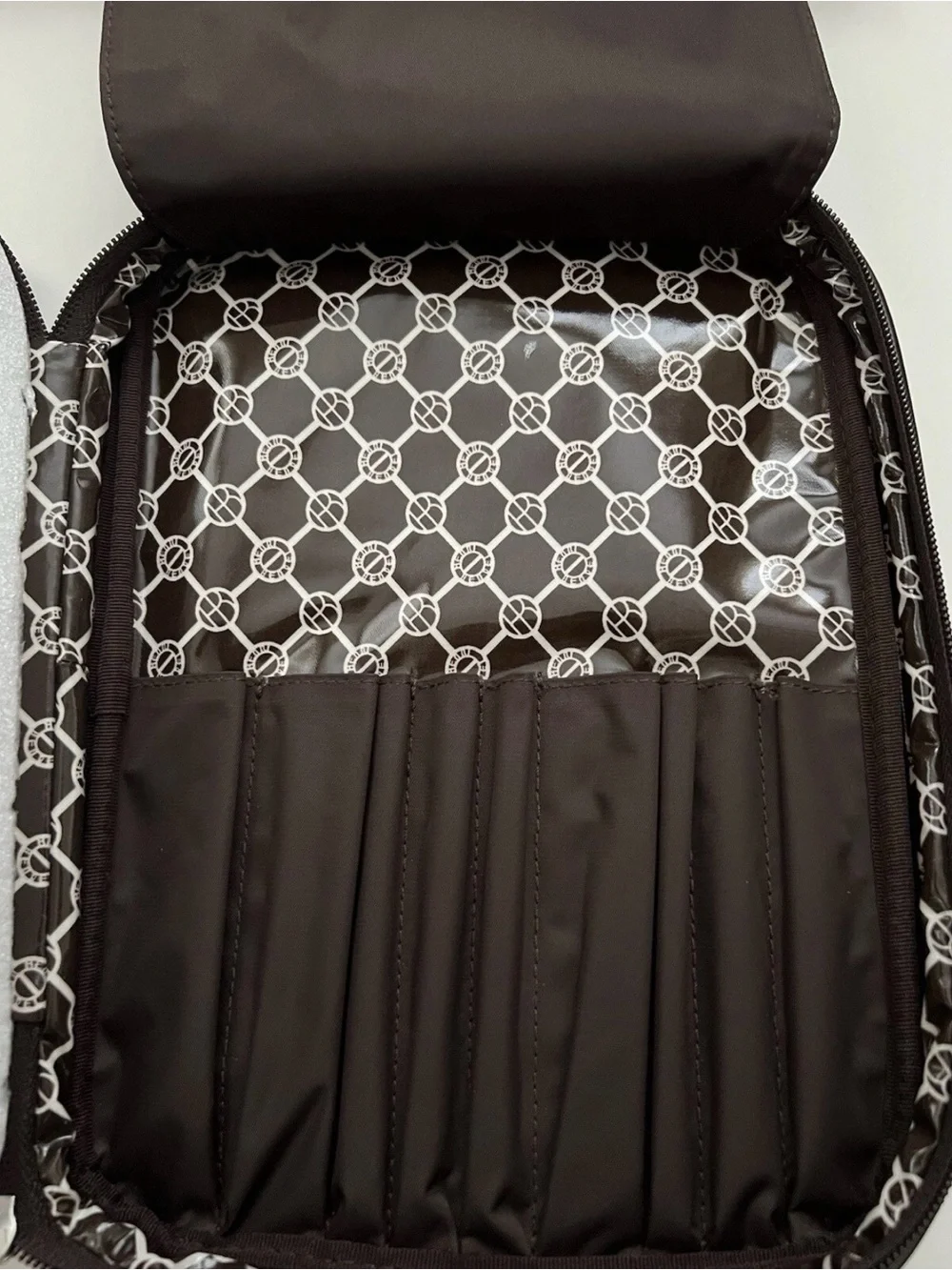 henri bendel striped cosmetic