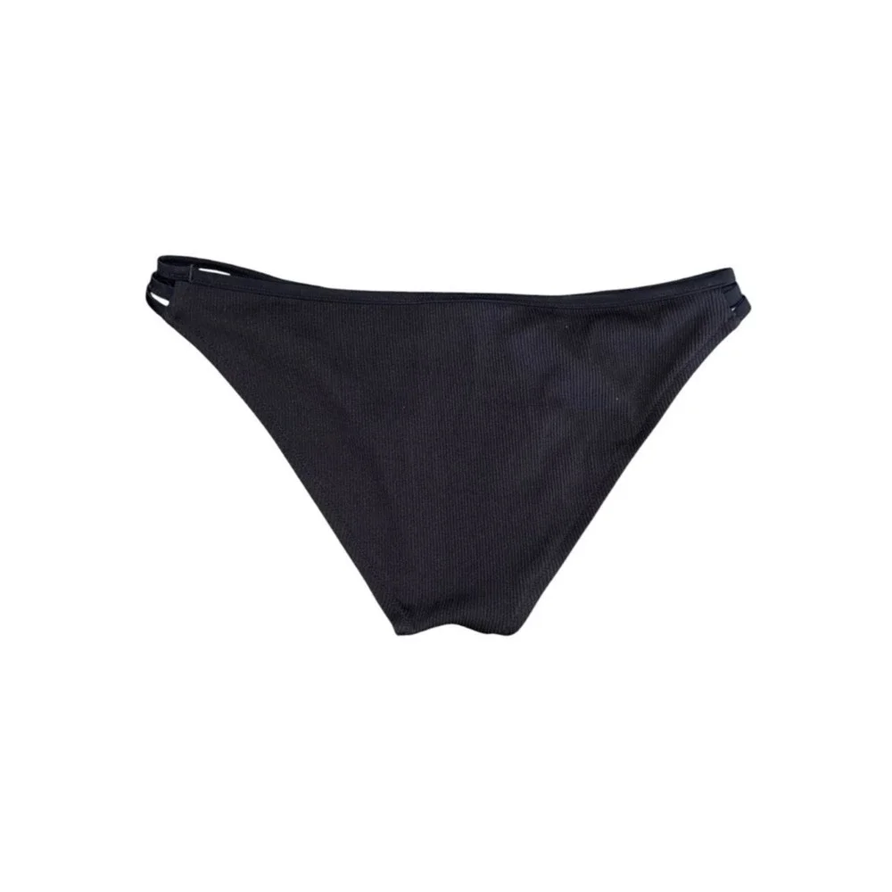 Shade & Shore style swim