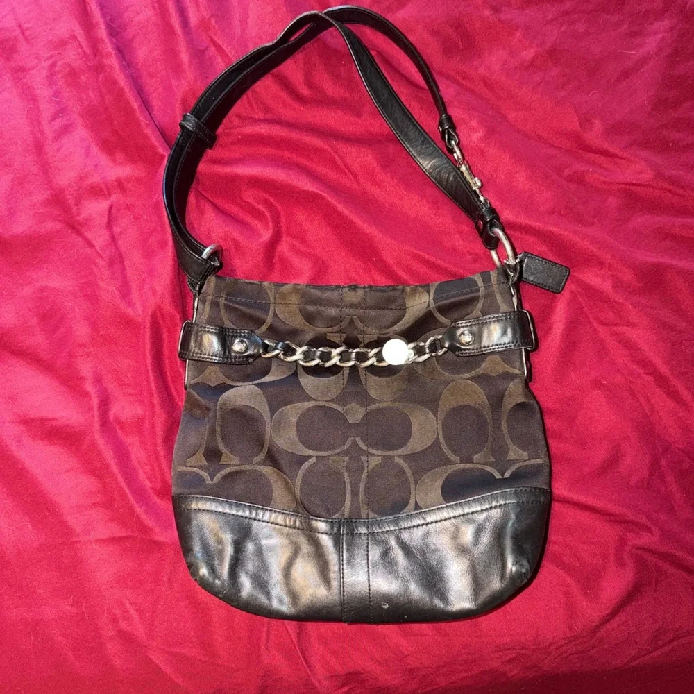 Coach Crossbody Bag Womens Medium Brown Black Signature C‎ F18862 Y2K Classic