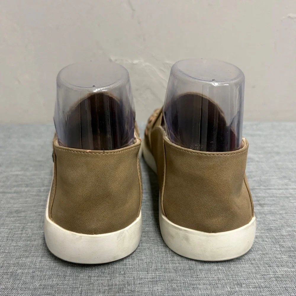 Yellow Box Omlee Sneakers Womens 7.5 Tan Woven Laser Cut Slip On Flats Shoes