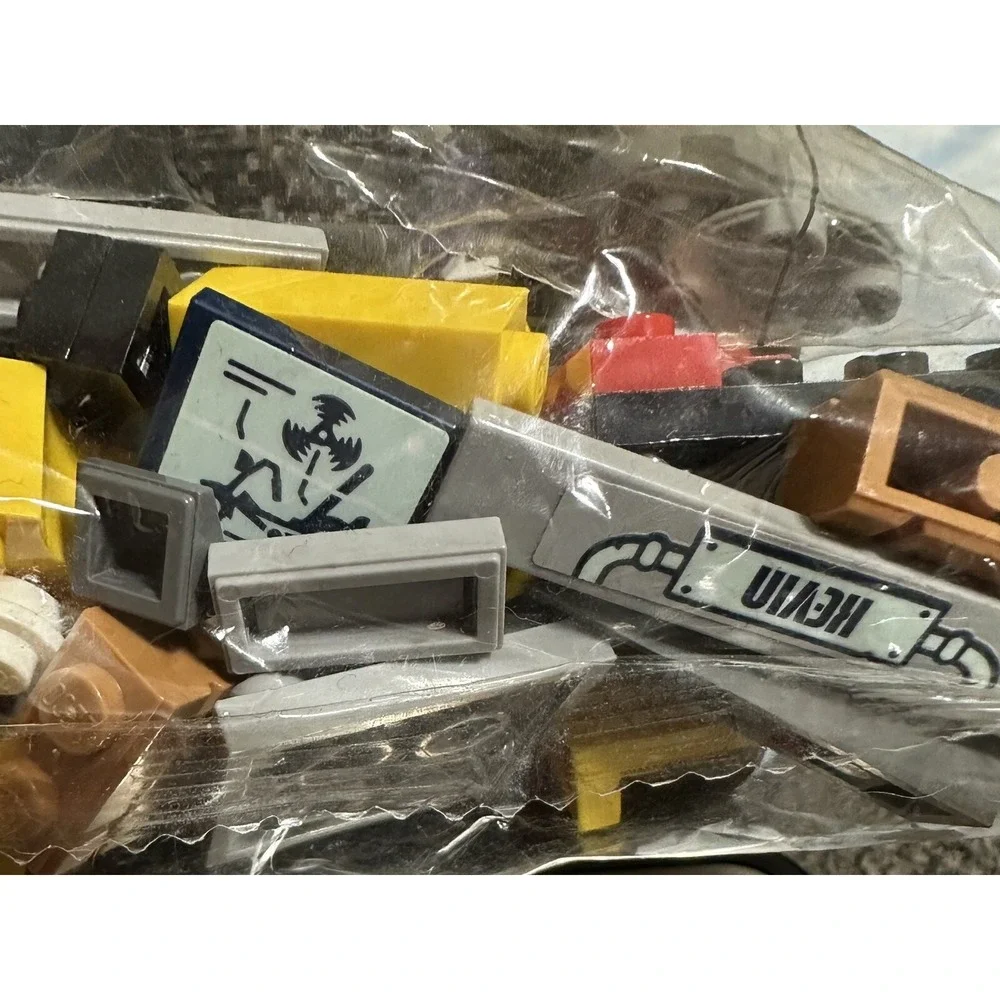 Lego please read