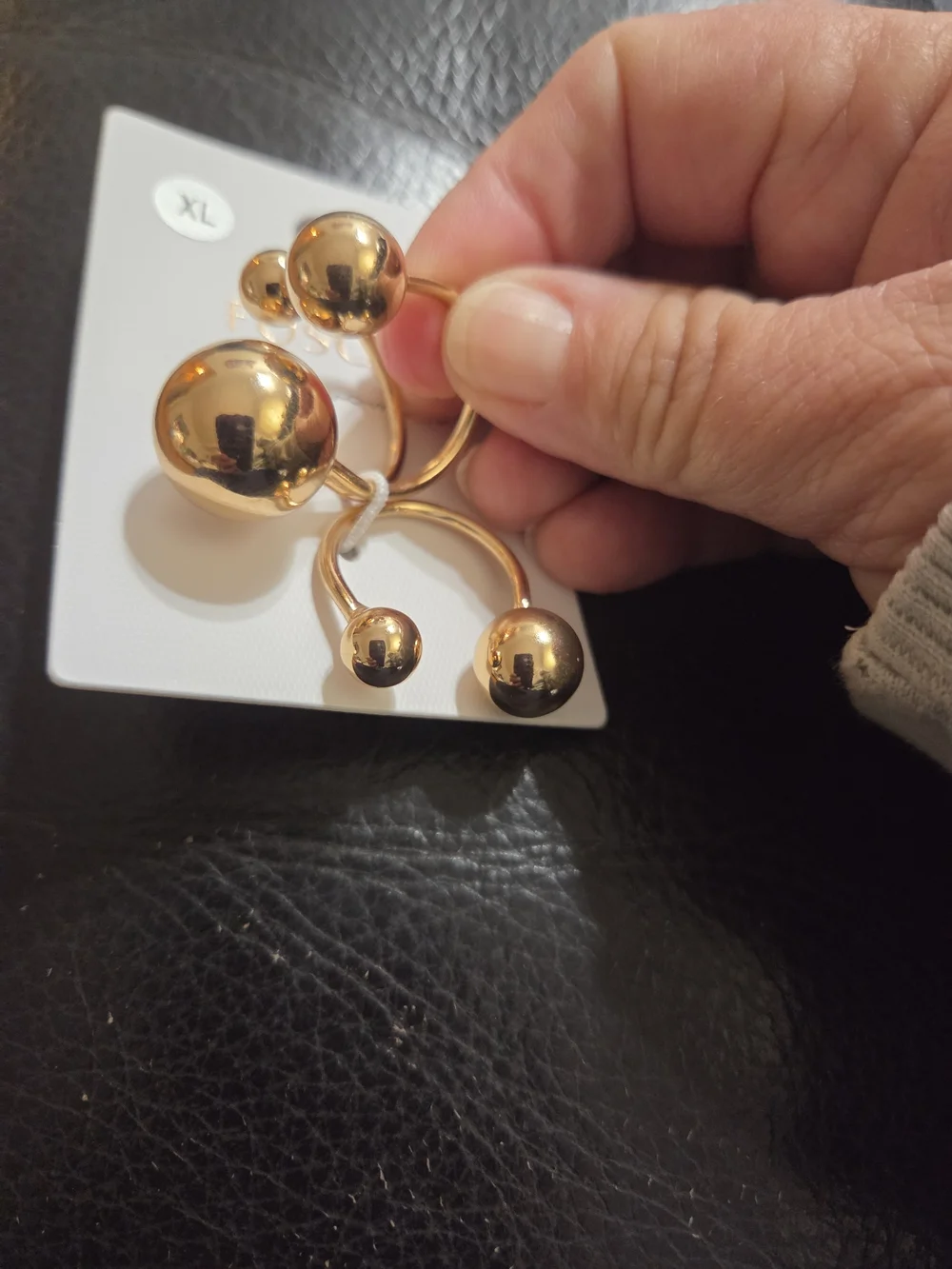 N/A gold tone