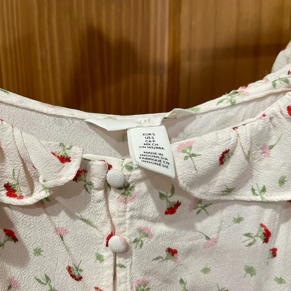 H&M elegant blouse